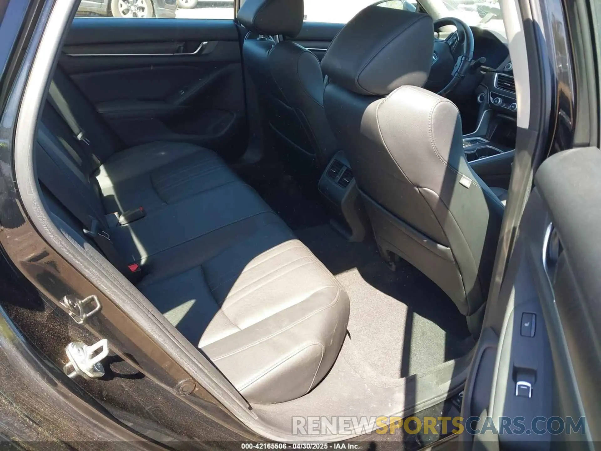 8 Photograph of a damaged car 1HGCV3F9XLA017801 HONDA ACCORD 2020