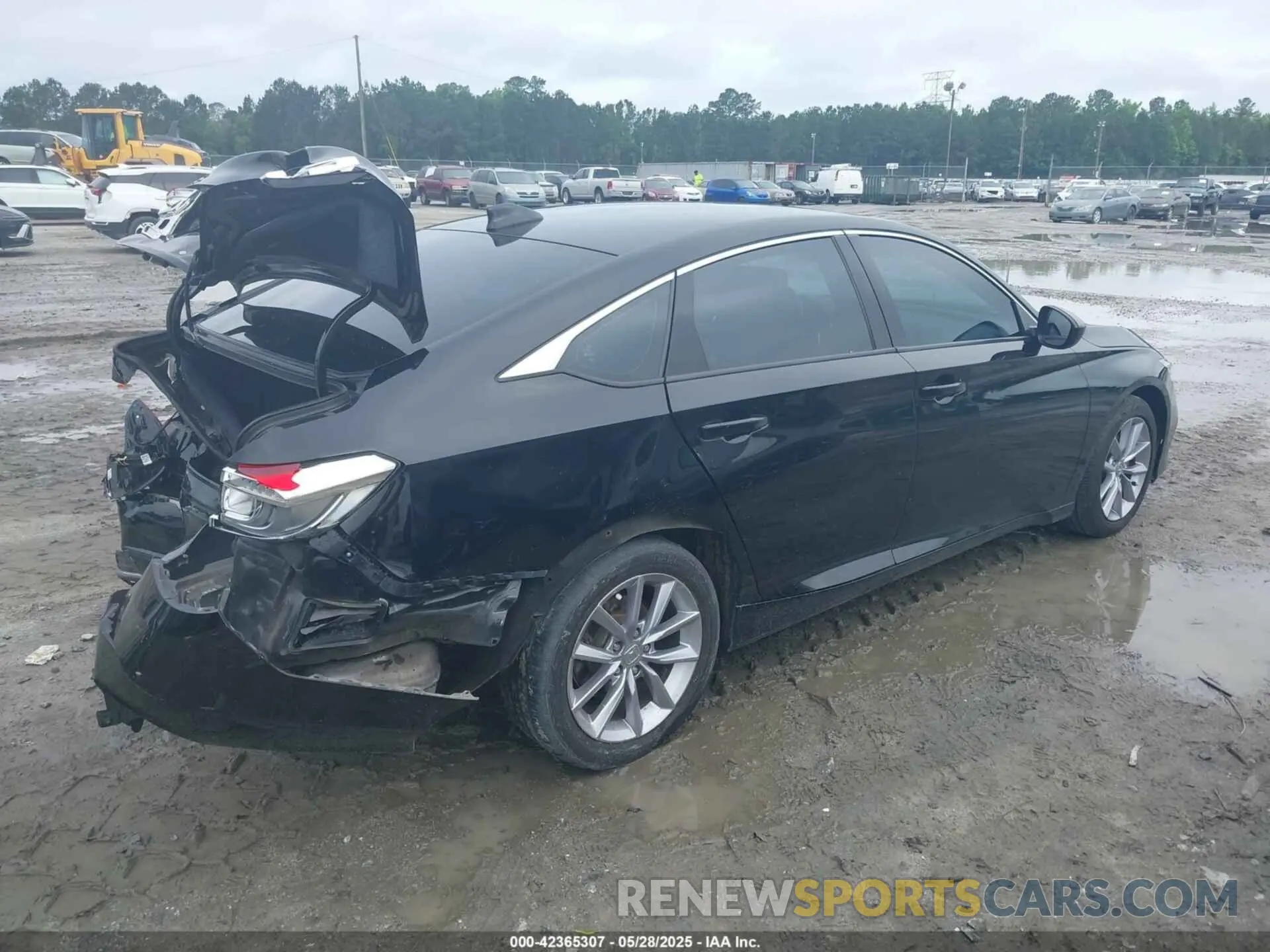 4 Photograph of a damaged car 1HGCV1F10MA026684 HONDA ACCORD 2021