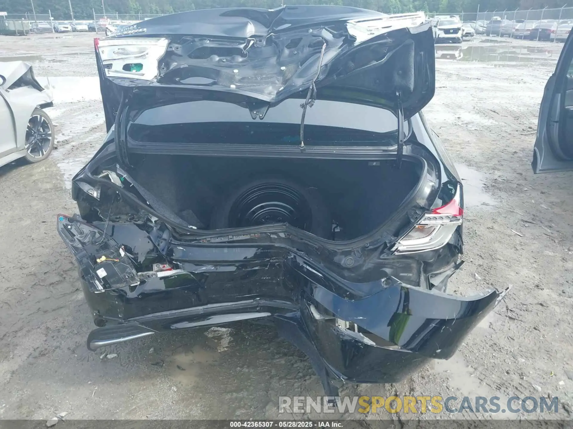 6 Photograph of a damaged car 1HGCV1F10MA026684 HONDA ACCORD 2021