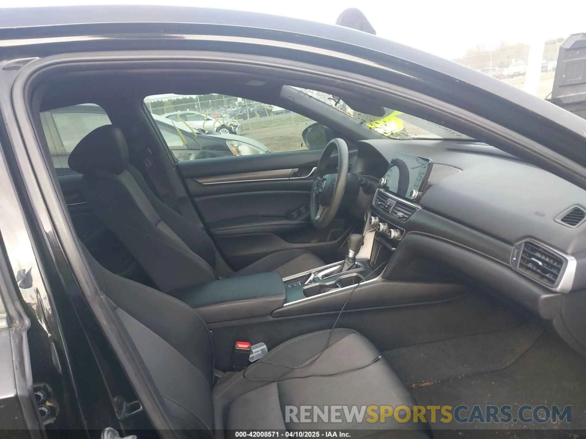 5 Photograph of a damaged car 1HGCV1F10MA069258 HONDA ACCORD 2021