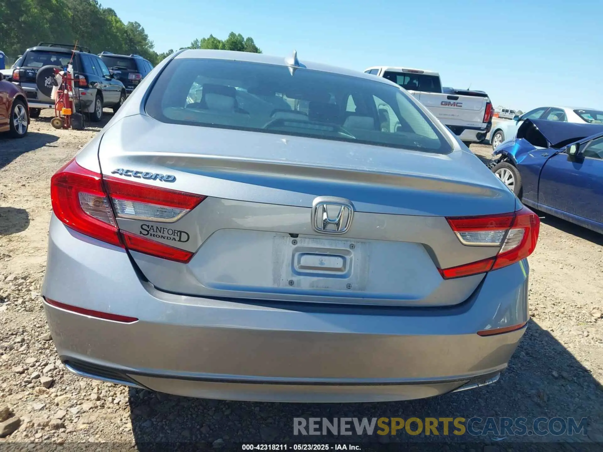 17 Photograph of a damaged car 1HGCV1F11MA040769 HONDA ACCORD 2021