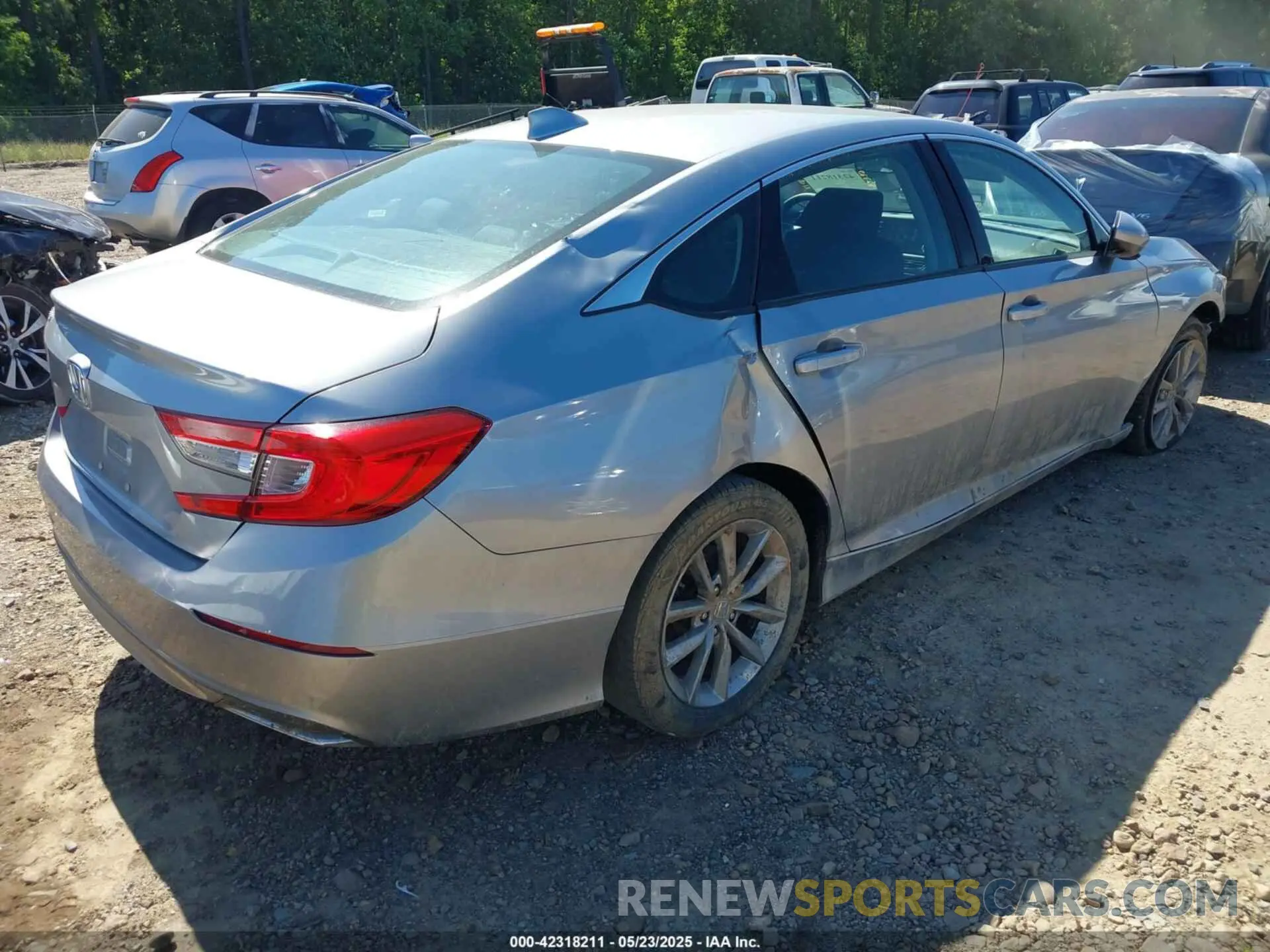 4 Photograph of a damaged car 1HGCV1F11MA040769 HONDA ACCORD 2021