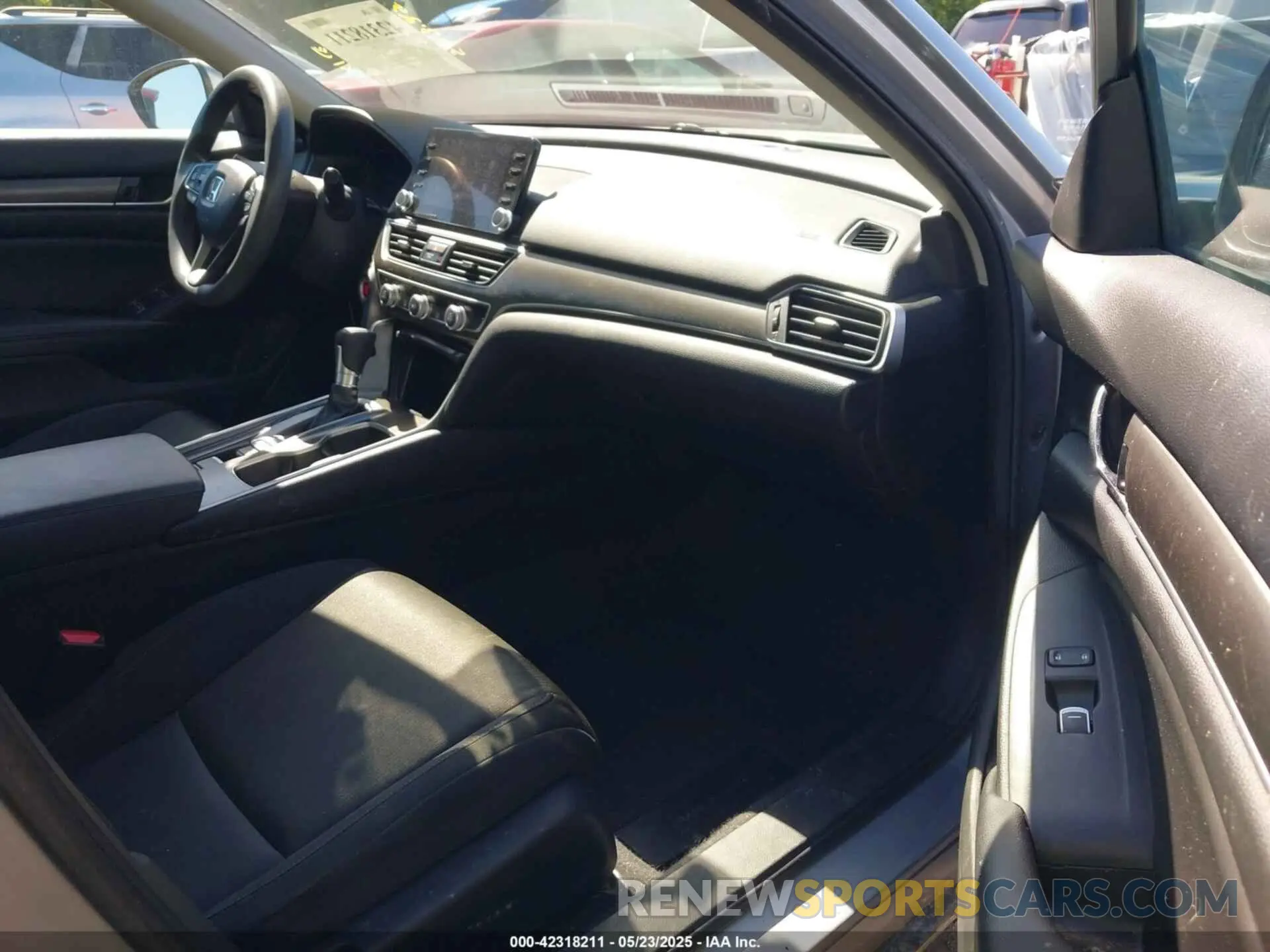 5 Photograph of a damaged car 1HGCV1F11MA040769 HONDA ACCORD 2021