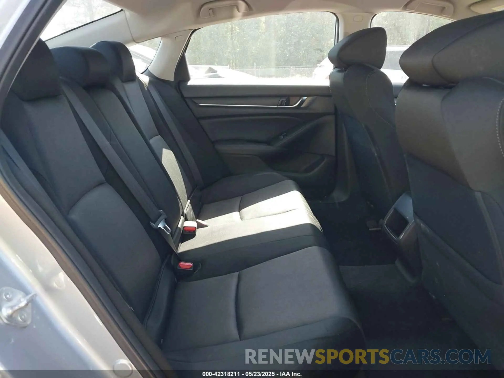 8 Photograph of a damaged car 1HGCV1F11MA040769 HONDA ACCORD 2021