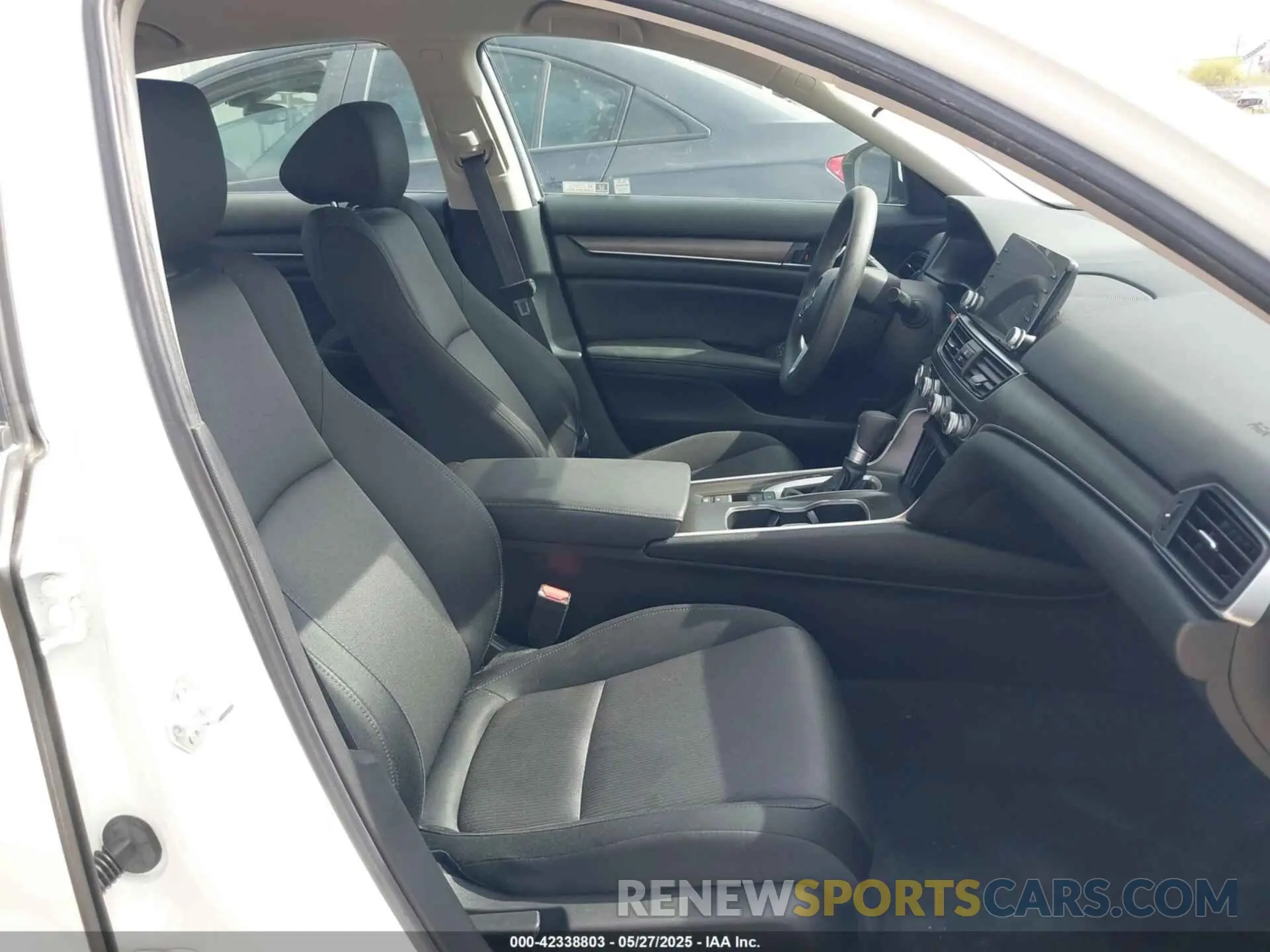 5 Photograph of a damaged car 1HGCV1F11MA052856 HONDA ACCORD 2021