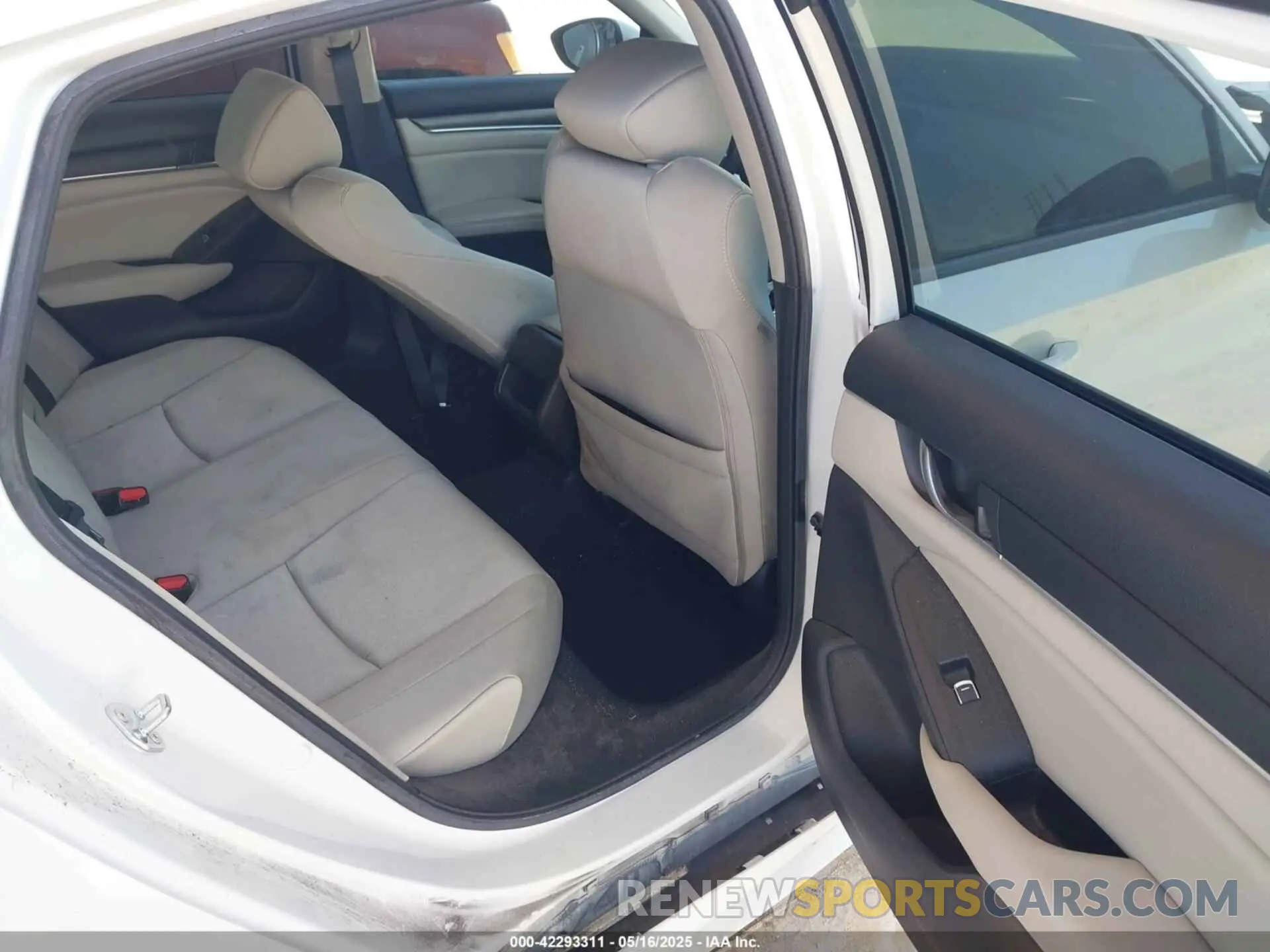 8 Photograph of a damaged car 1HGCV1F13MA062434 HONDA ACCORD 2021