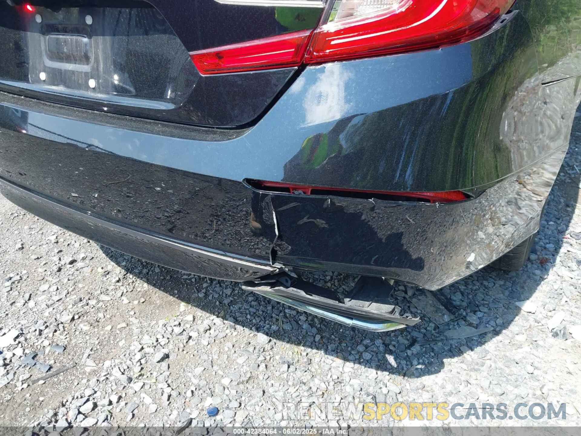 17 Photograph of a damaged car 1HGCV1F14MA002243 HONDA ACCORD 2021