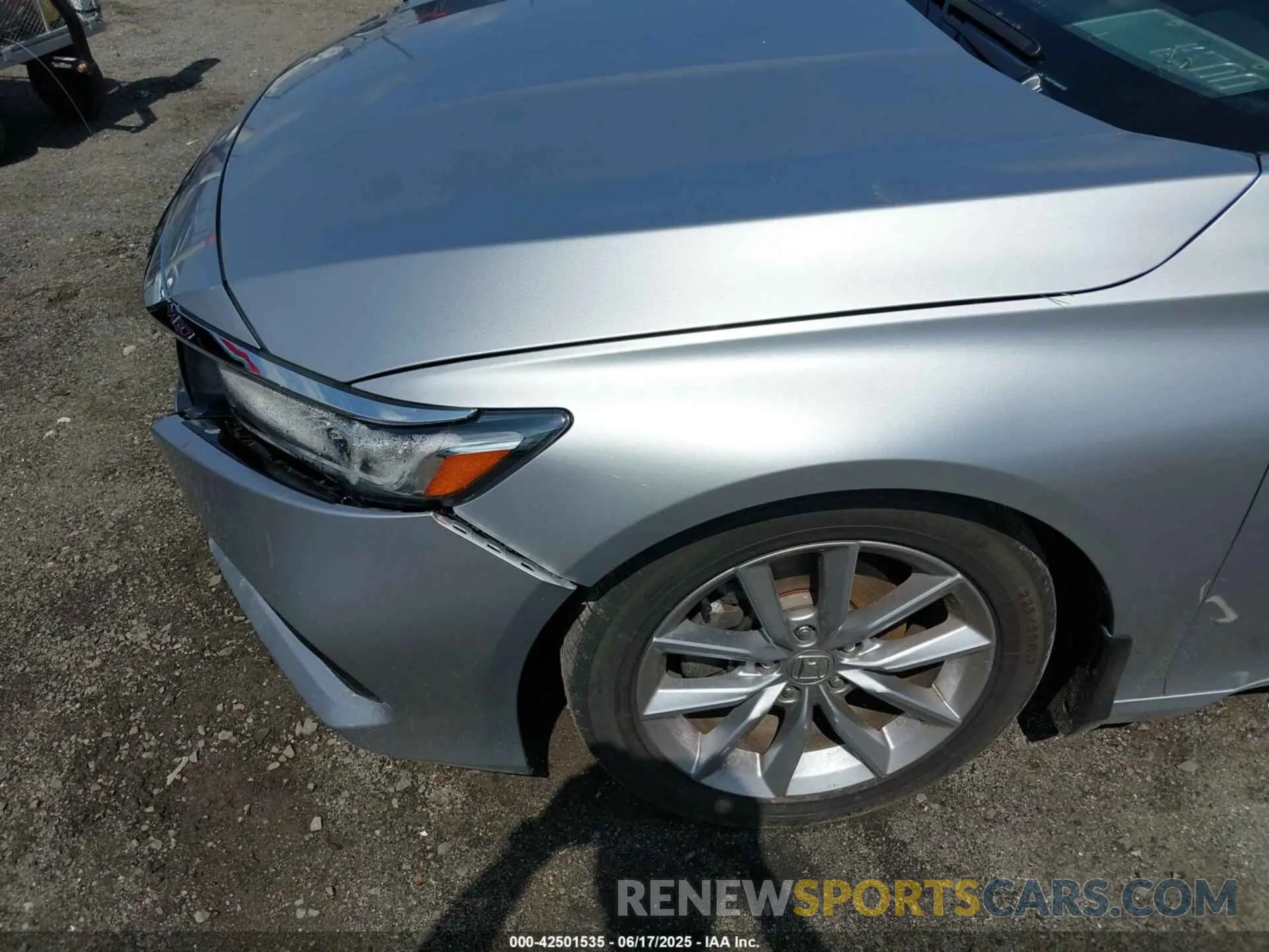 17 Photograph of a damaged car 1HGCV1F14MA072793 HONDA ACCORD 2021