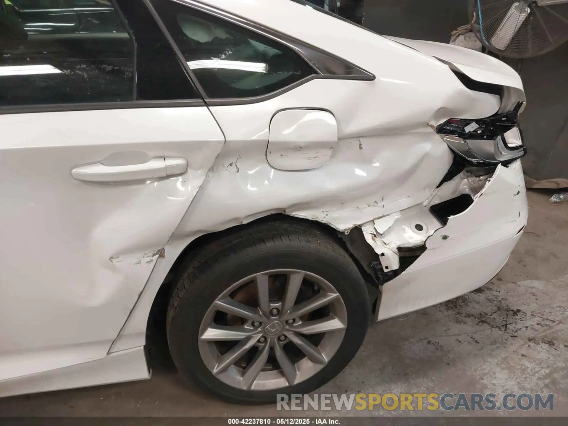 18 Photograph of a damaged car 1HGCV1F15MA046042 HONDA ACCORD 2021