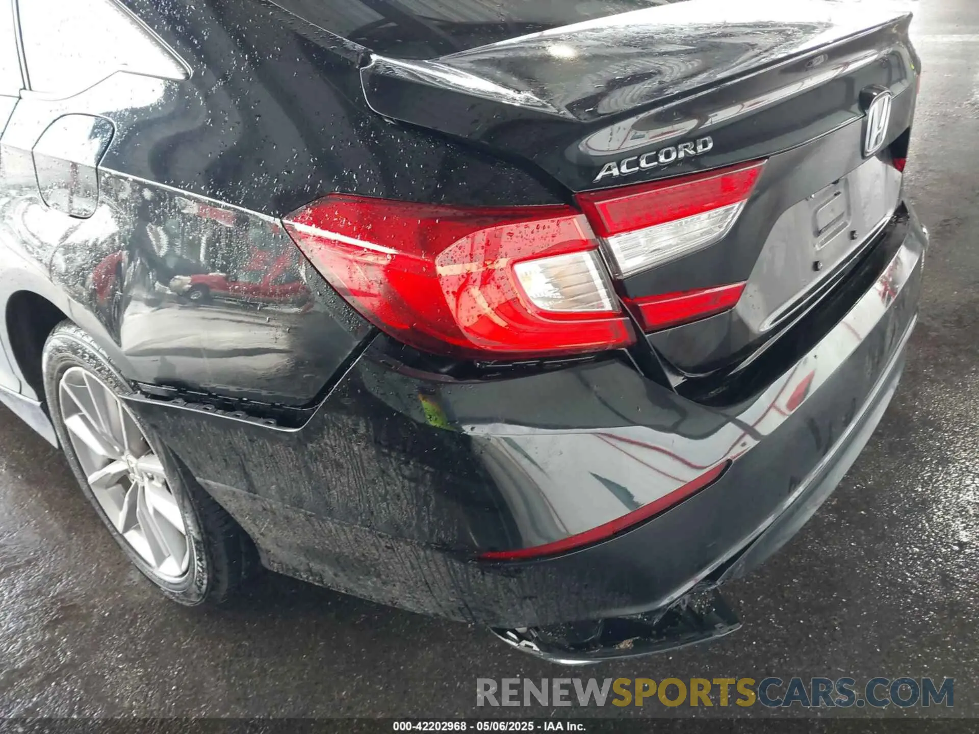 6 Photograph of a damaged car 1HGCV1F16MA050049 HONDA ACCORD 2021