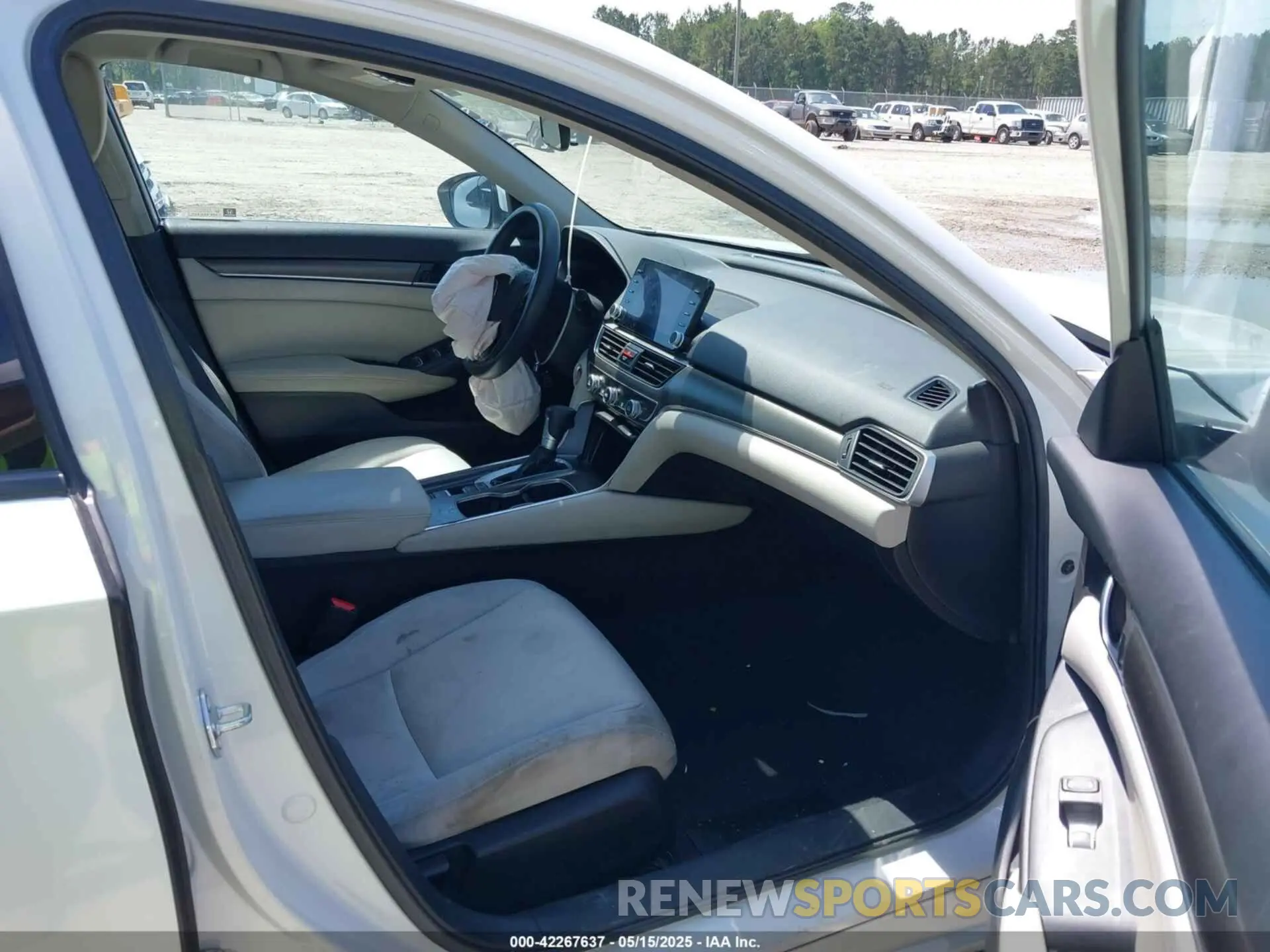 5 Photograph of a damaged car 1HGCV1F17MA046284 HONDA ACCORD 2021