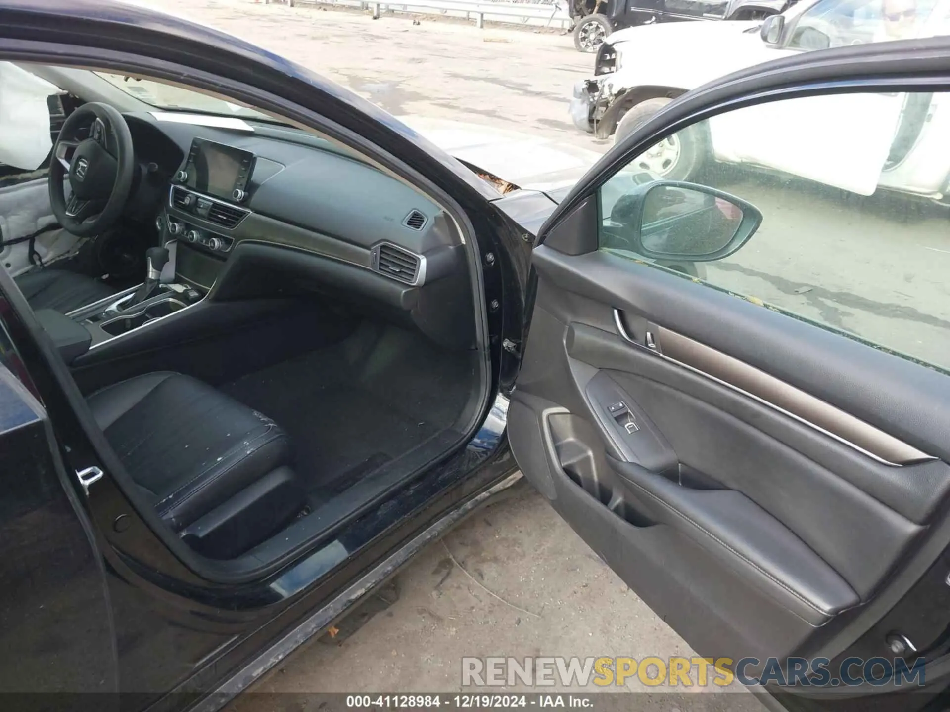 5 Photograph of a damaged car 1HGCV1F17MA066244 HONDA ACCORD 2021