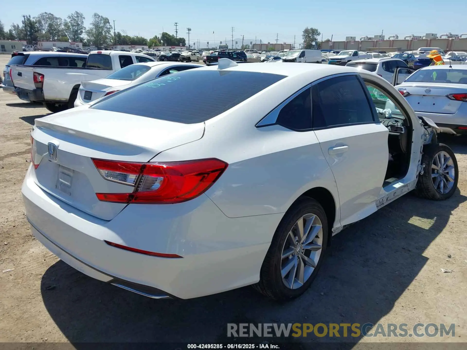 4 Photograph of a damaged car 1HGCV1F18MA008935 HONDA ACCORD 2021