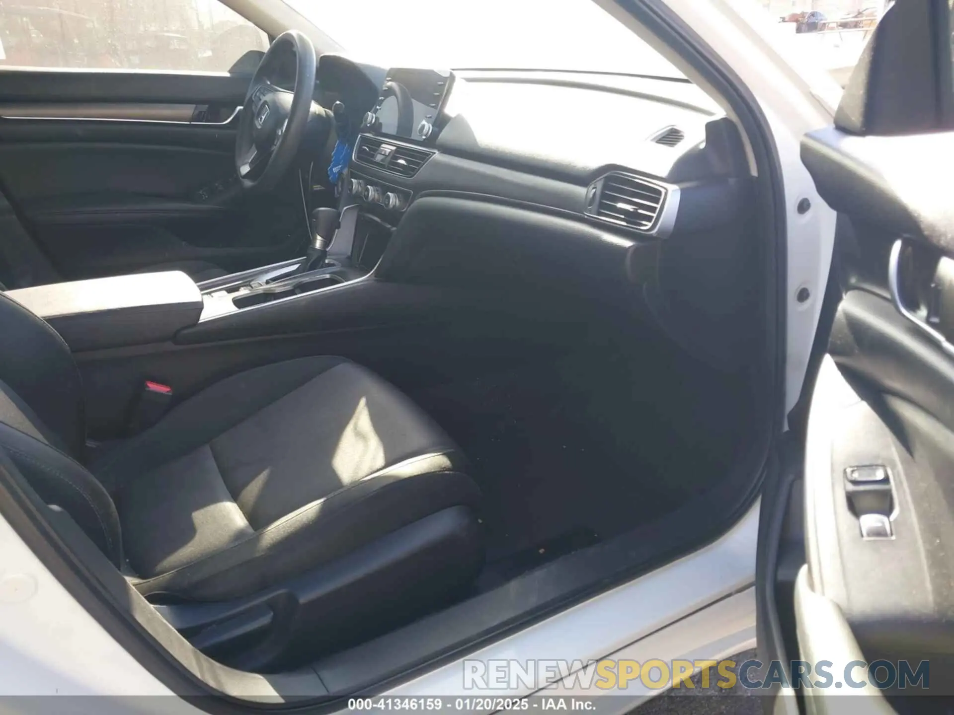 5 Photograph of a damaged car 1HGCV1F18MA031874 HONDA ACCORD 2021