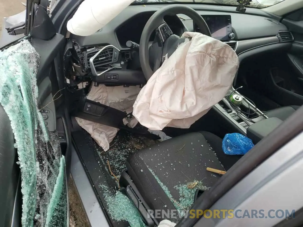 8 Photograph of a damaged car 1HGCV1F19MA061515 HONDA ACCORD 2021