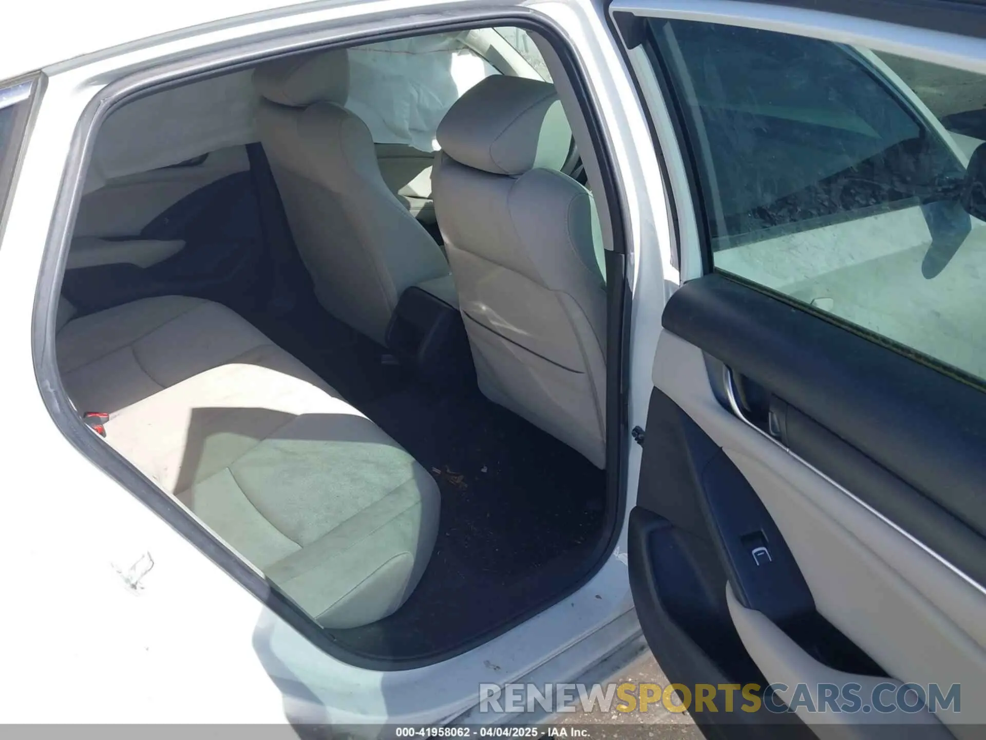 8 Photograph of a damaged car 1HGCV1F1XMA062446 HONDA ACCORD 2021