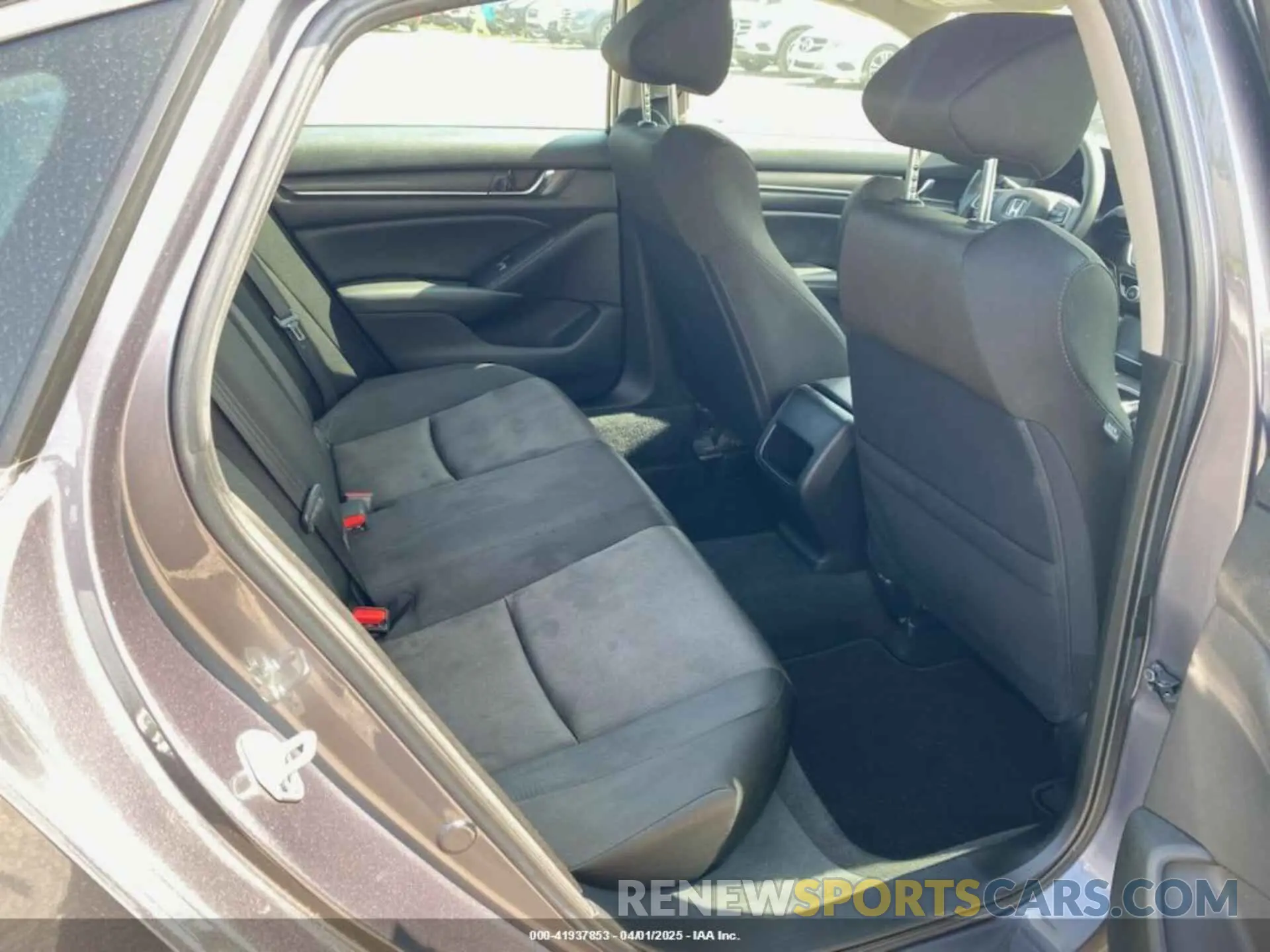 7 Photograph of a damaged car 1HGCV1F1XMA110785 HONDA ACCORD 2021