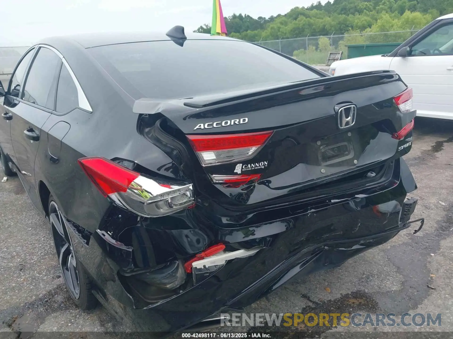 6 Photograph of a damaged car 1HGCV1F30MA031773 HONDA ACCORD 2021