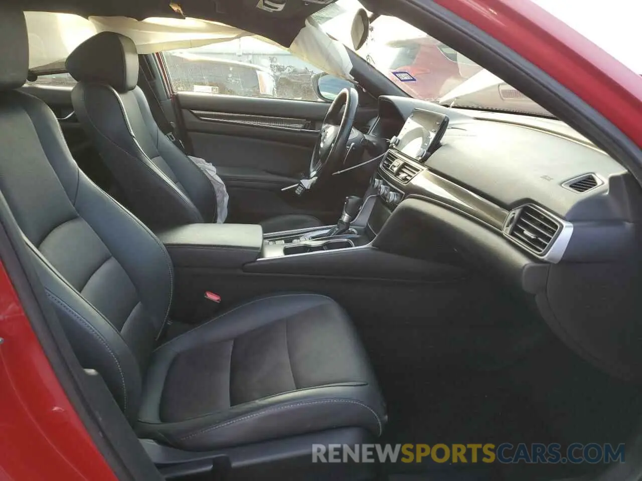 7 Photograph of a damaged car 1HGCV1F30MA061386 HONDA ACCORD 2021