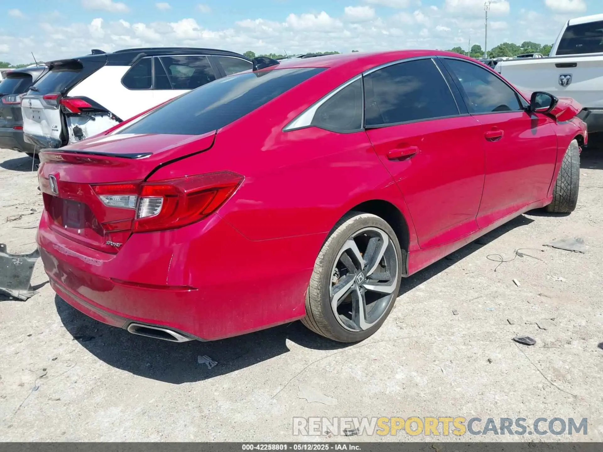 4 Photograph of a damaged car 1HGCV1F30MA082089 HONDA ACCORD 2021