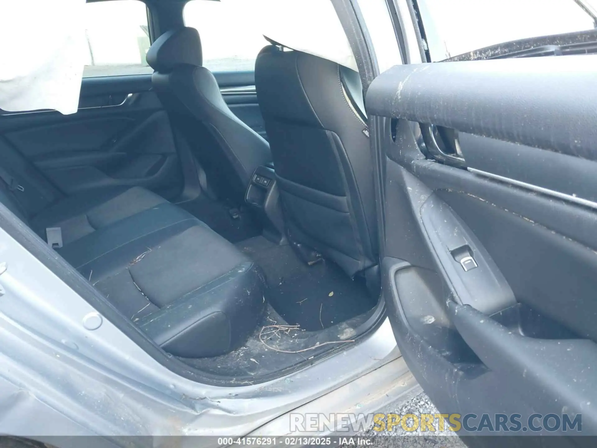 8 Photograph of a damaged car 1HGCV1F30MA097644 HONDA ACCORD 2021