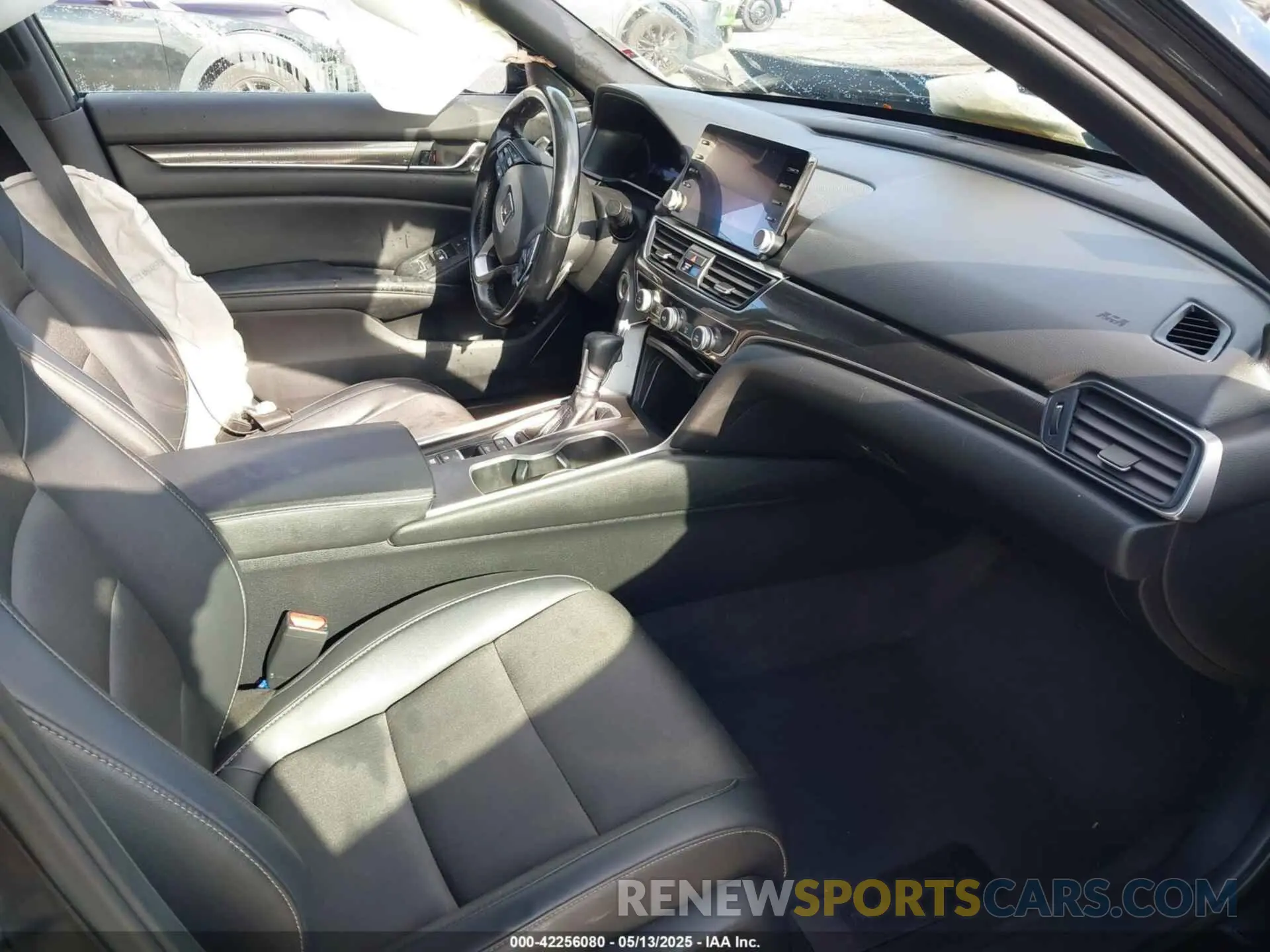 5 Photograph of a damaged car 1HGCV1F30MA124793 HONDA ACCORD 2021