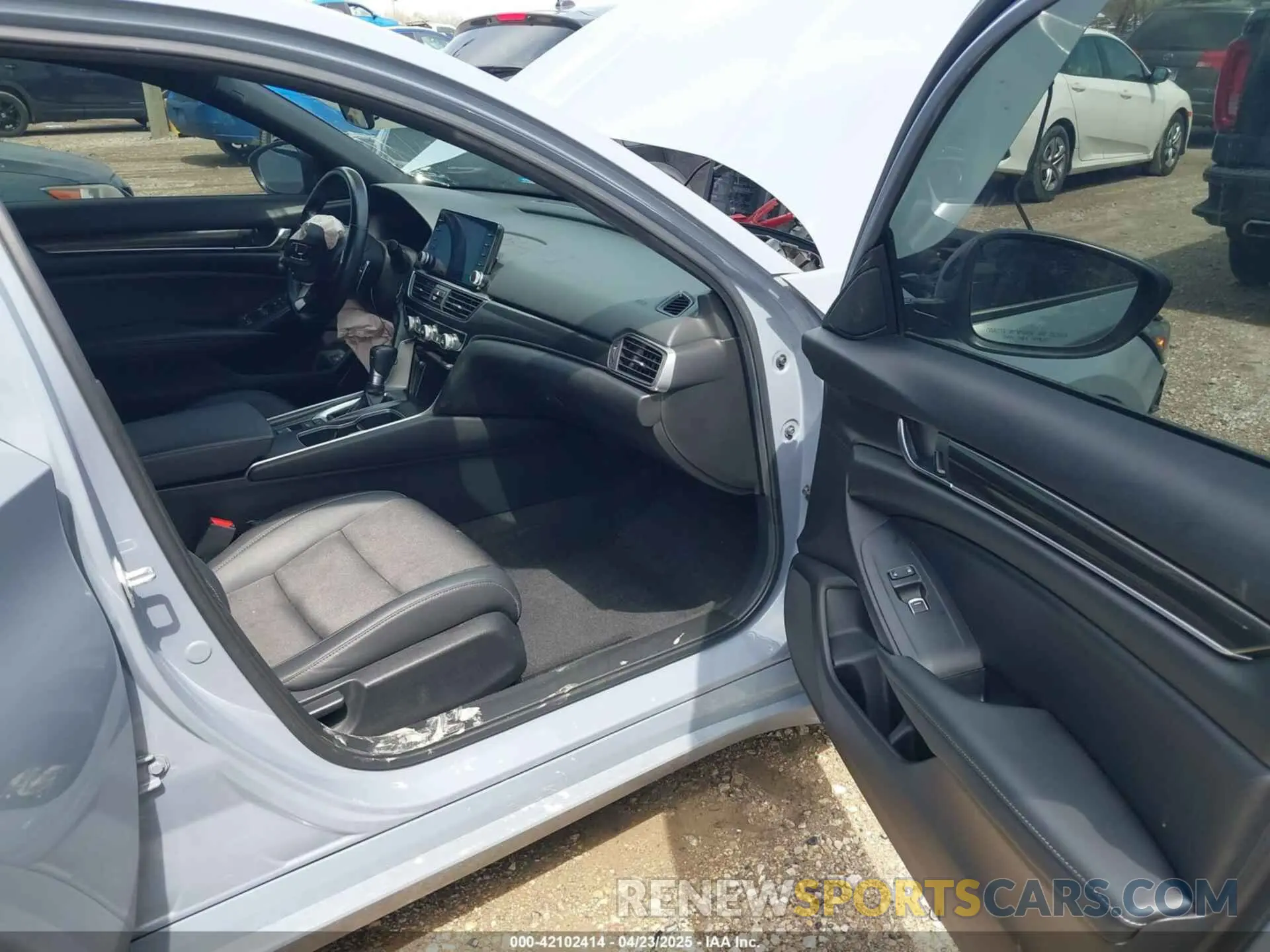 5 Photograph of a damaged car 1HGCV1F31MA102124 HONDA ACCORD 2021