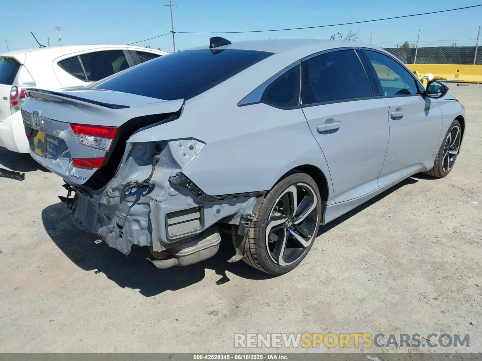 4 Photograph of a damaged car 1HGCV1F32MA040846 HONDA ACCORD 2021