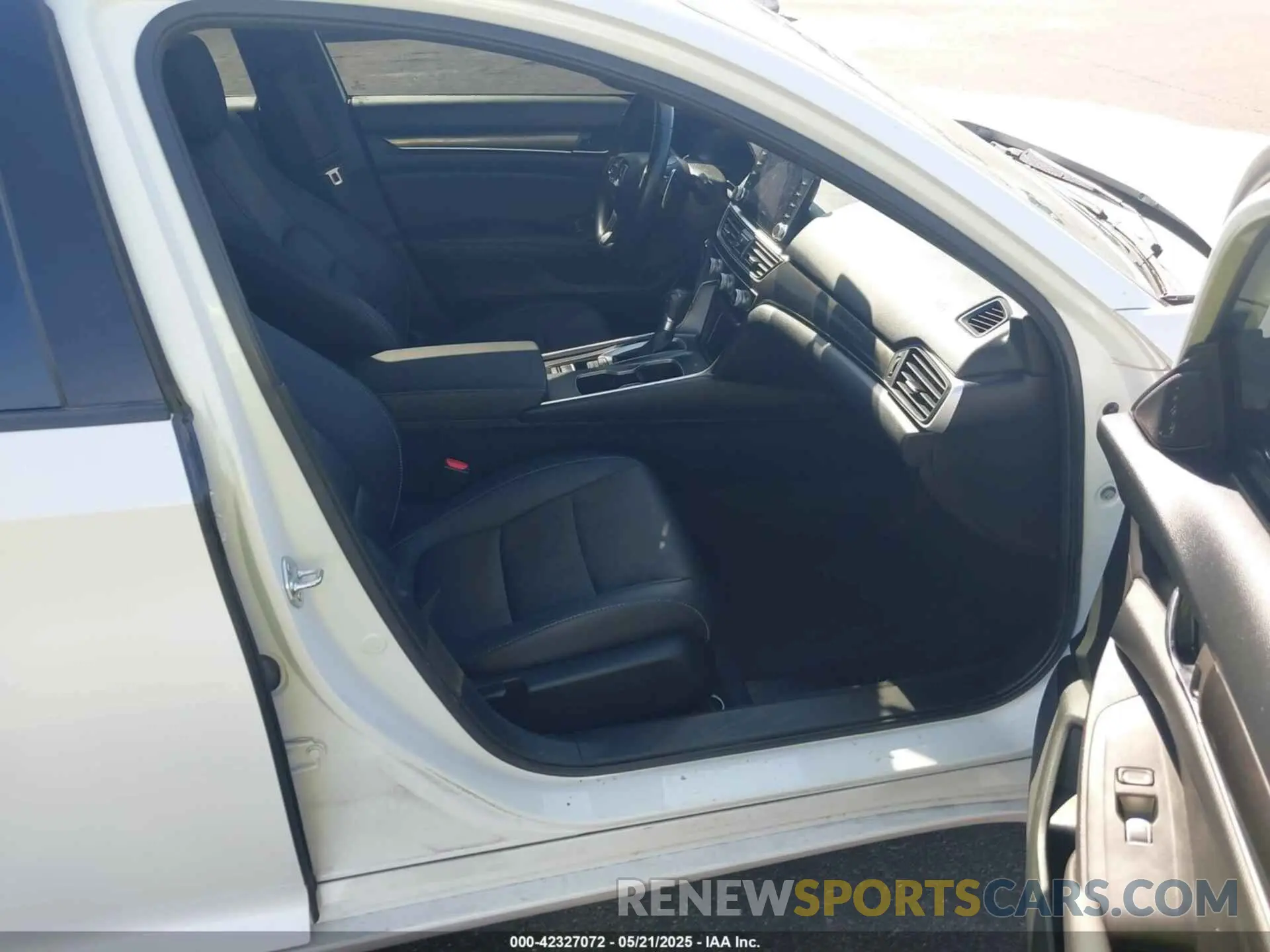 5 Photograph of a damaged car 1HGCV1F32MA055802 HONDA ACCORD 2021