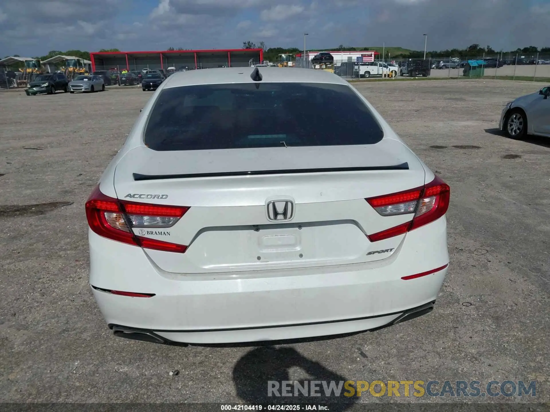 17 Photograph of a damaged car 1HGCV1F32MA072289 HONDA ACCORD 2021