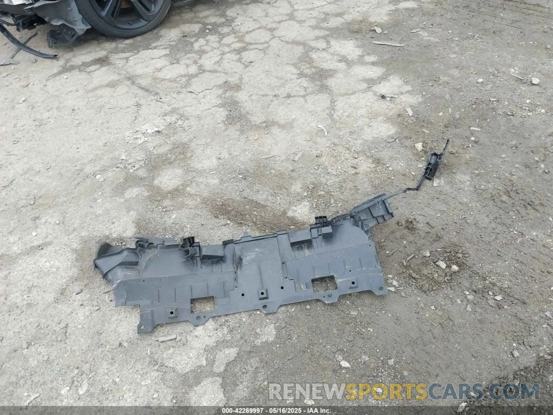 11 Photograph of a damaged car 1HGCV1F32MA100205 HONDA ACCORD 2021