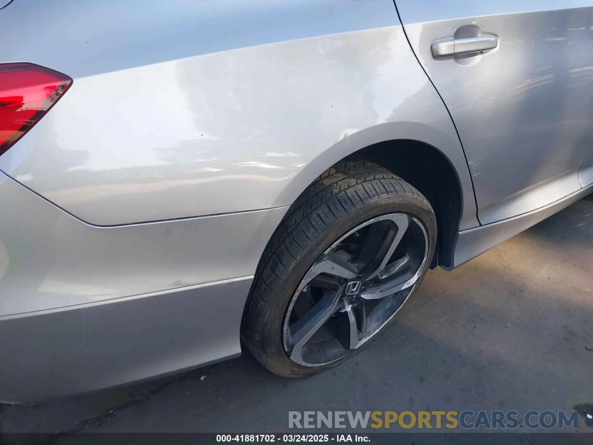 12 Photograph of a damaged car 1HGCV1F32MA122253 HONDA ACCORD 2021