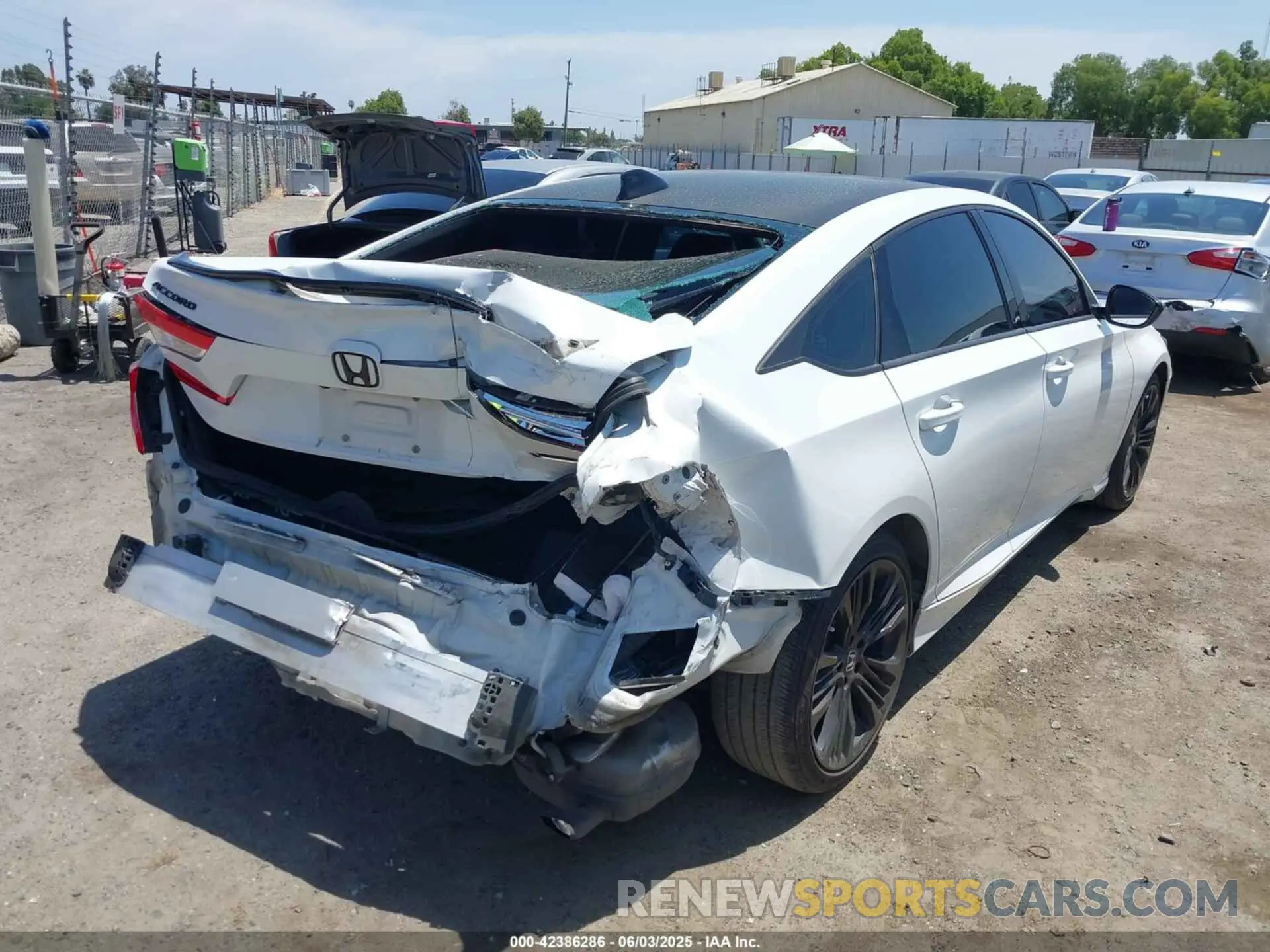 4 Photograph of a damaged car 1HGCV1F33MA047000 HONDA ACCORD 2021