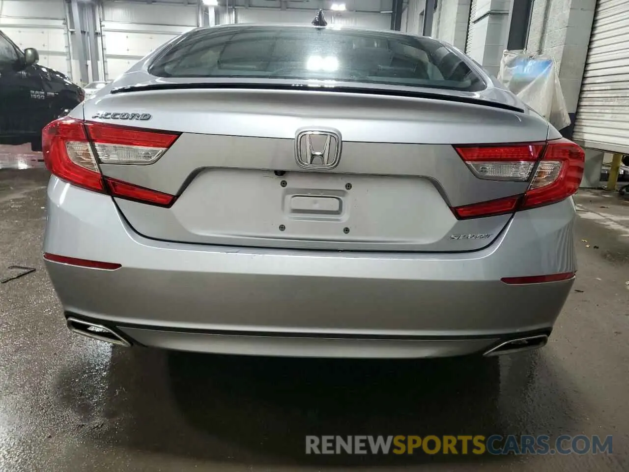 6 Photograph of a damaged car 1HGCV1F33MA056991 HONDA ACCORD 2021