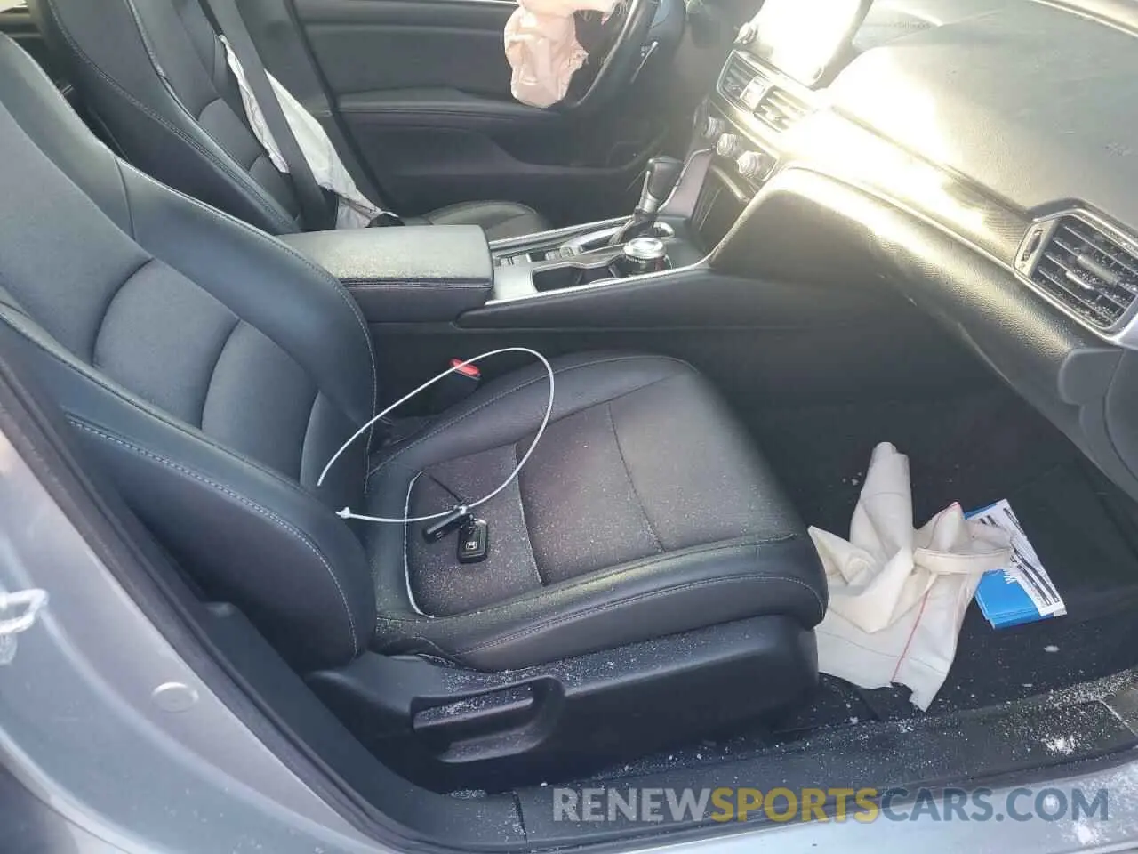 7 Photograph of a damaged car 1HGCV1F33MA056991 HONDA ACCORD 2021