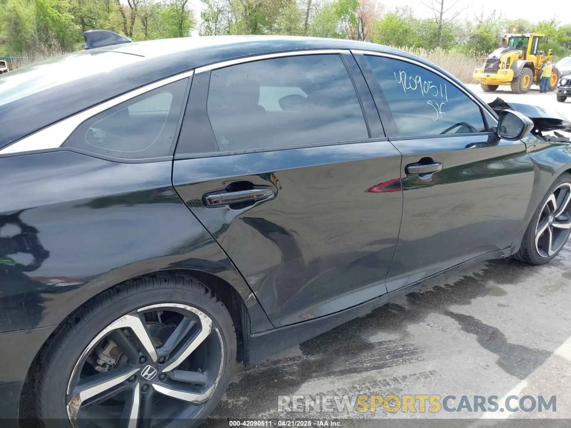 17 Photograph of a damaged car 1HGCV1F34MA066364 HONDA ACCORD 2021