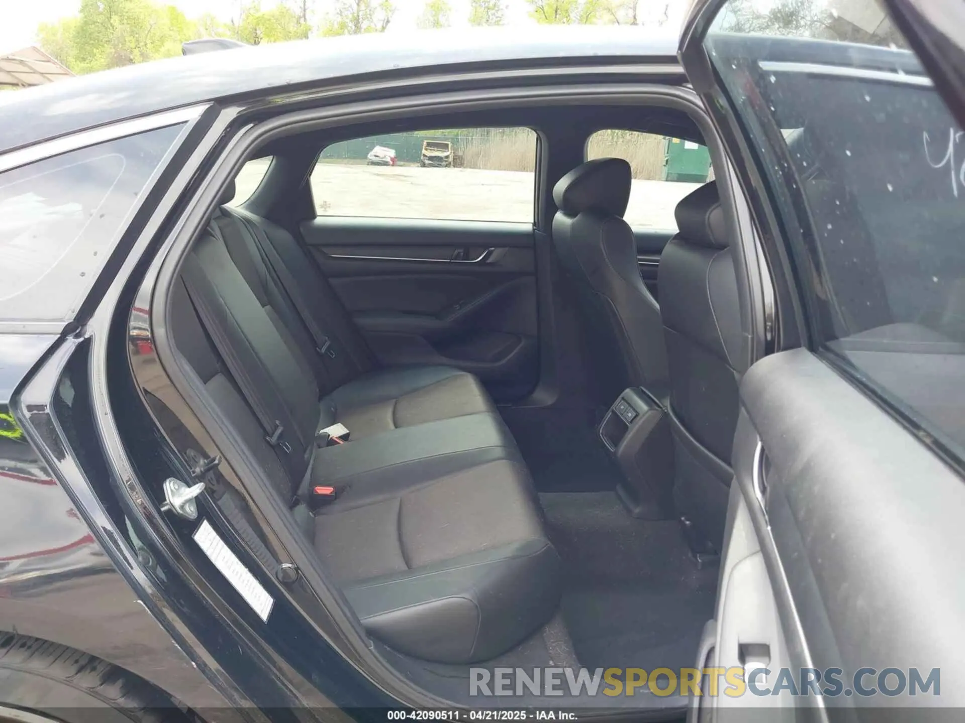 8 Photograph of a damaged car 1HGCV1F34MA066364 HONDA ACCORD 2021