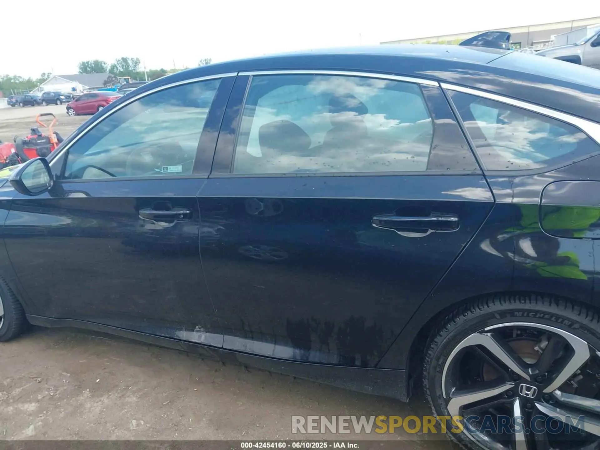 14 Photograph of a damaged car 1HGCV1F34MA098988 HONDA ACCORD 2021
