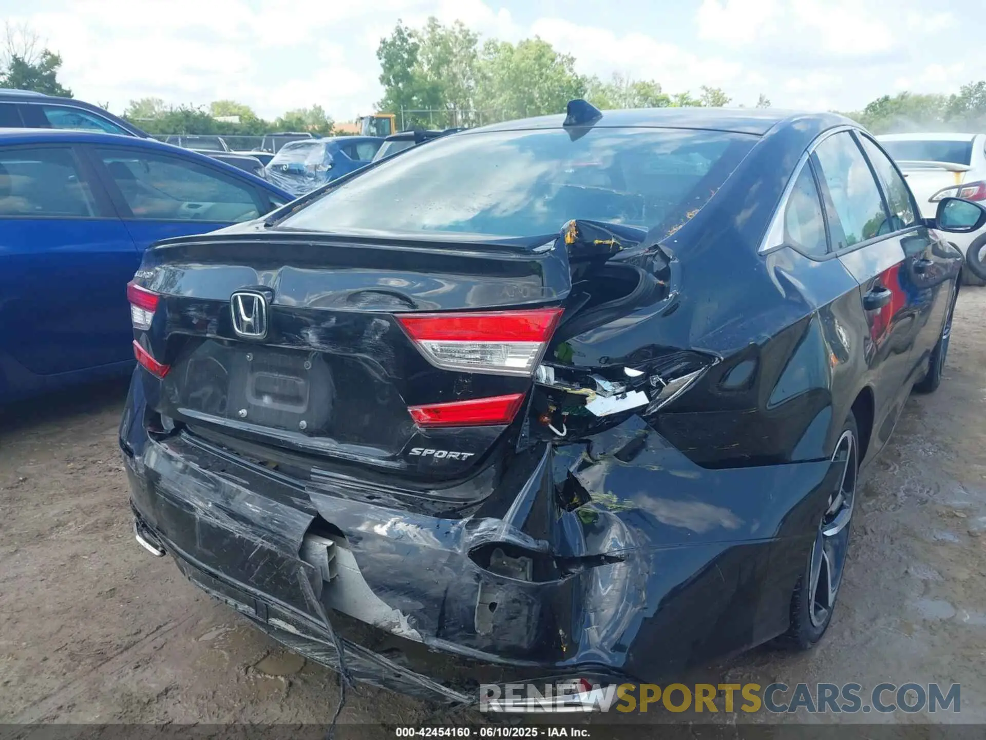 6 Photograph of a damaged car 1HGCV1F34MA098988 HONDA ACCORD 2021