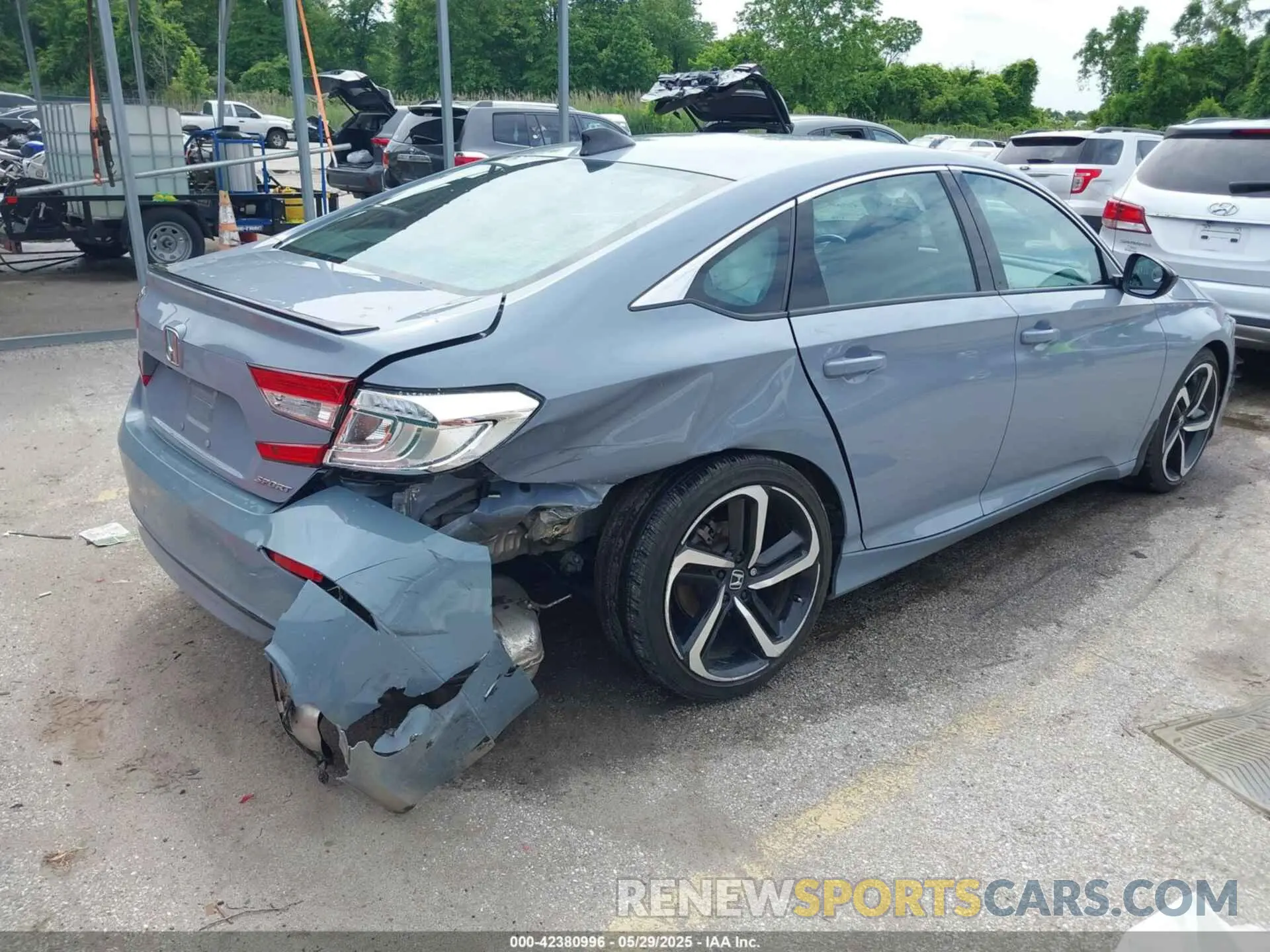 4 Photograph of a damaged car 1HGCV1F34MA107270 HONDA ACCORD 2021