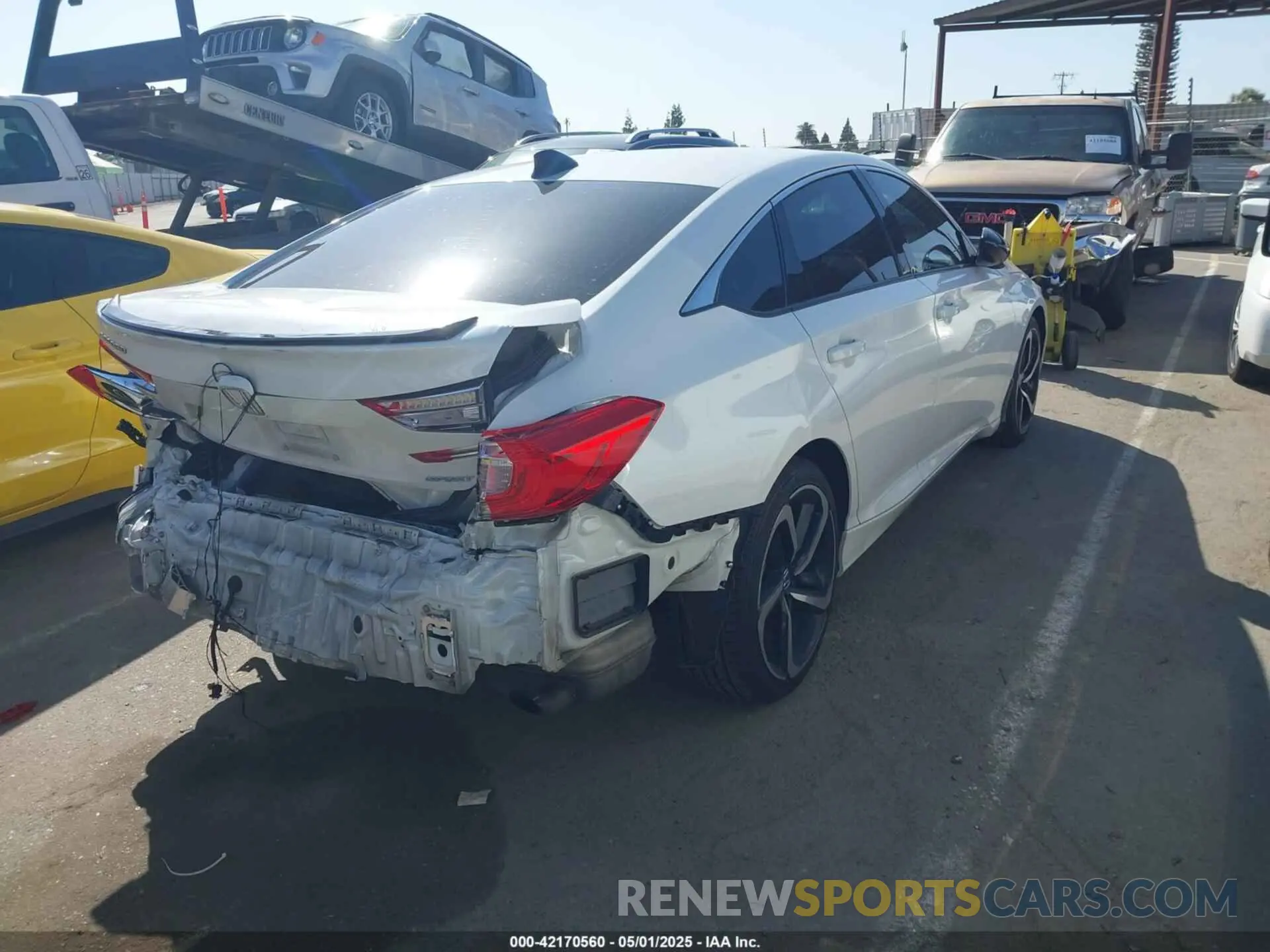 4 Photograph of a damaged car 1HGCV1F35MA009400 HONDA ACCORD 2021
