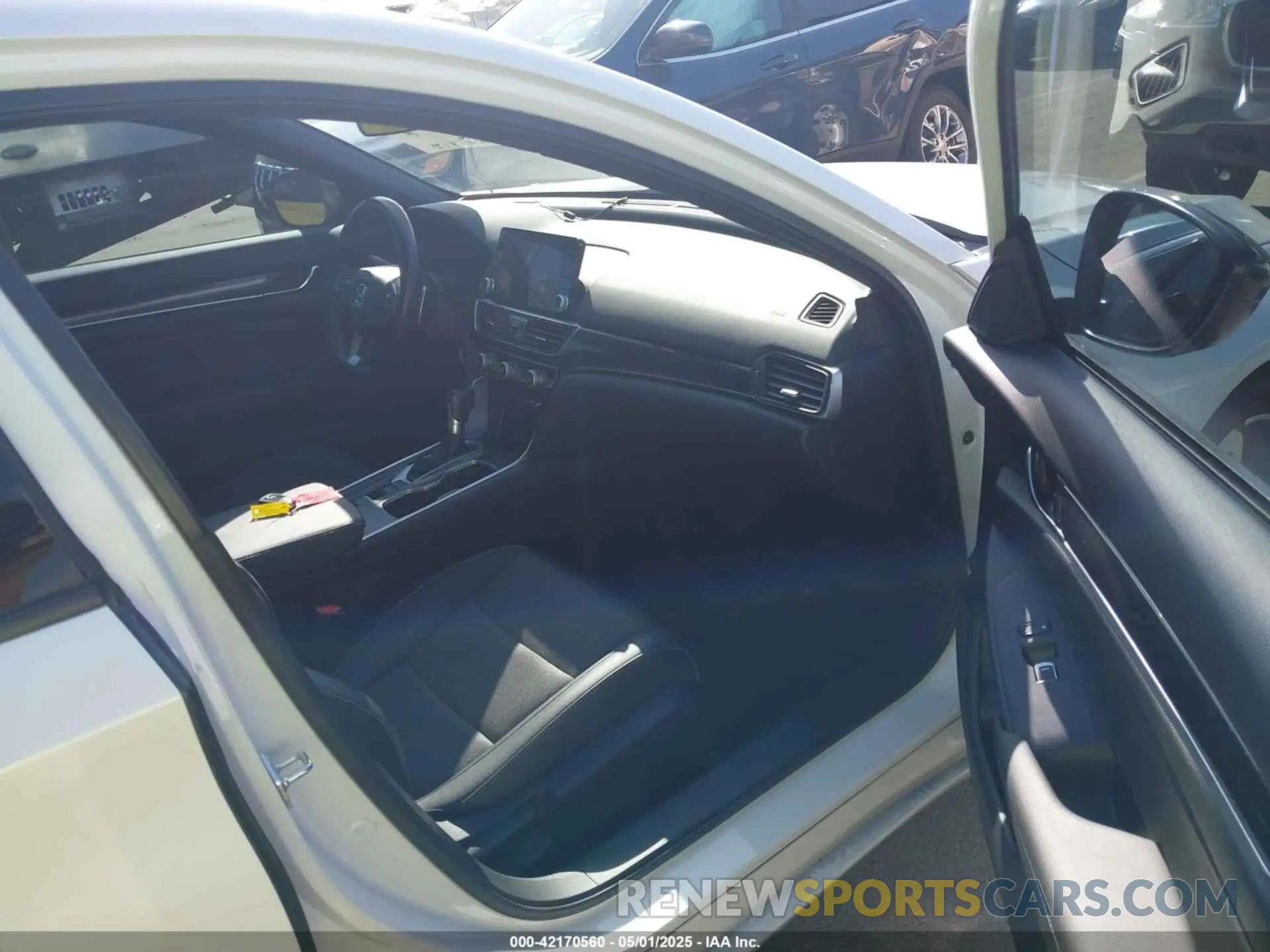 5 Photograph of a damaged car 1HGCV1F35MA009400 HONDA ACCORD 2021