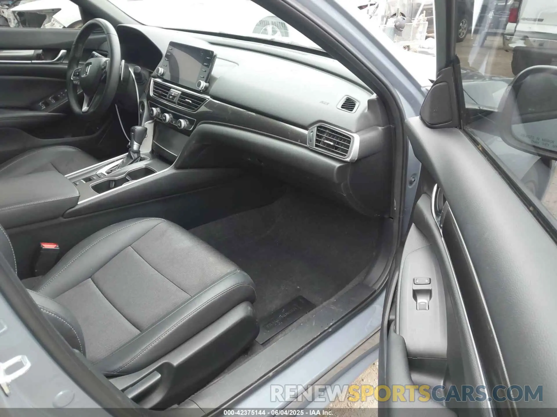 5 Photograph of a damaged car 1HGCV1F35MA014077 HONDA ACCORD 2021
