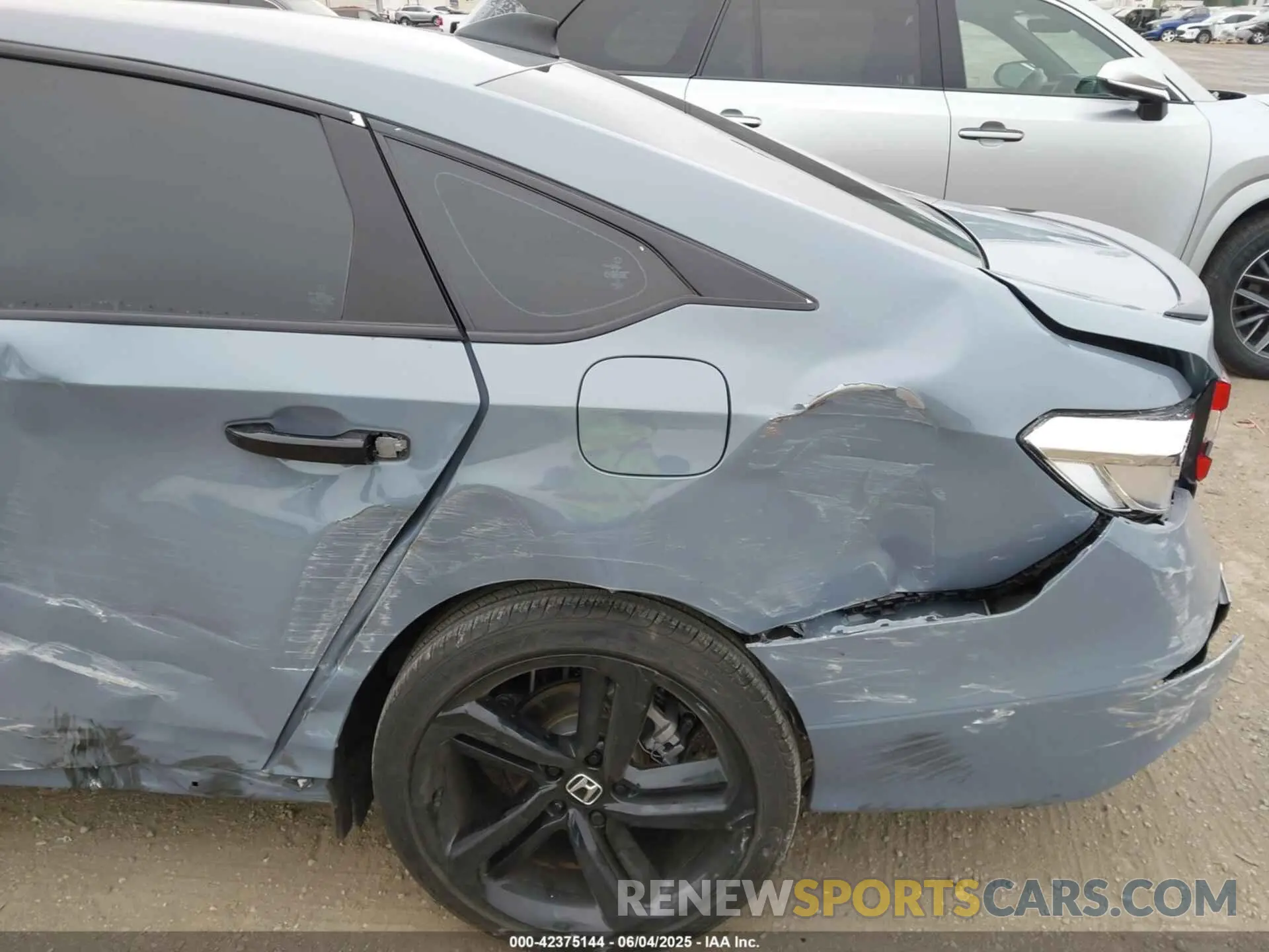 6 Photograph of a damaged car 1HGCV1F35MA014077 HONDA ACCORD 2021
