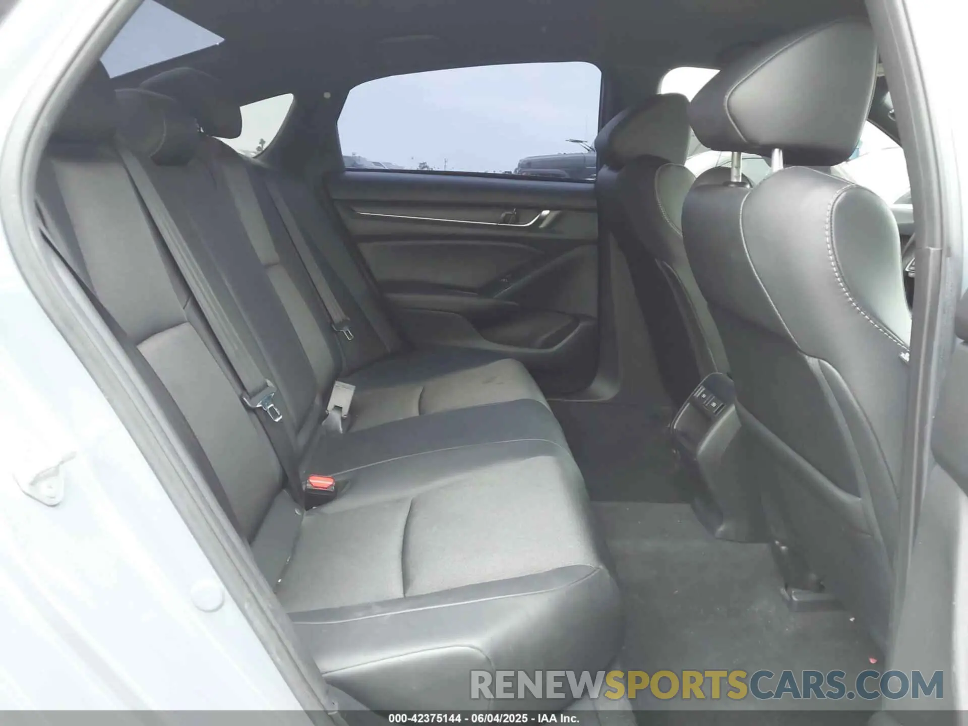 8 Photograph of a damaged car 1HGCV1F35MA014077 HONDA ACCORD 2021