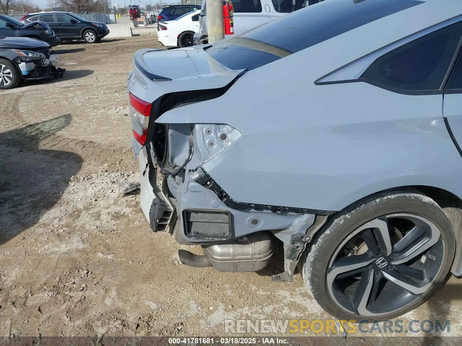 18 Photograph of a damaged car 1HGCV1F35MA029257 HONDA ACCORD 2021