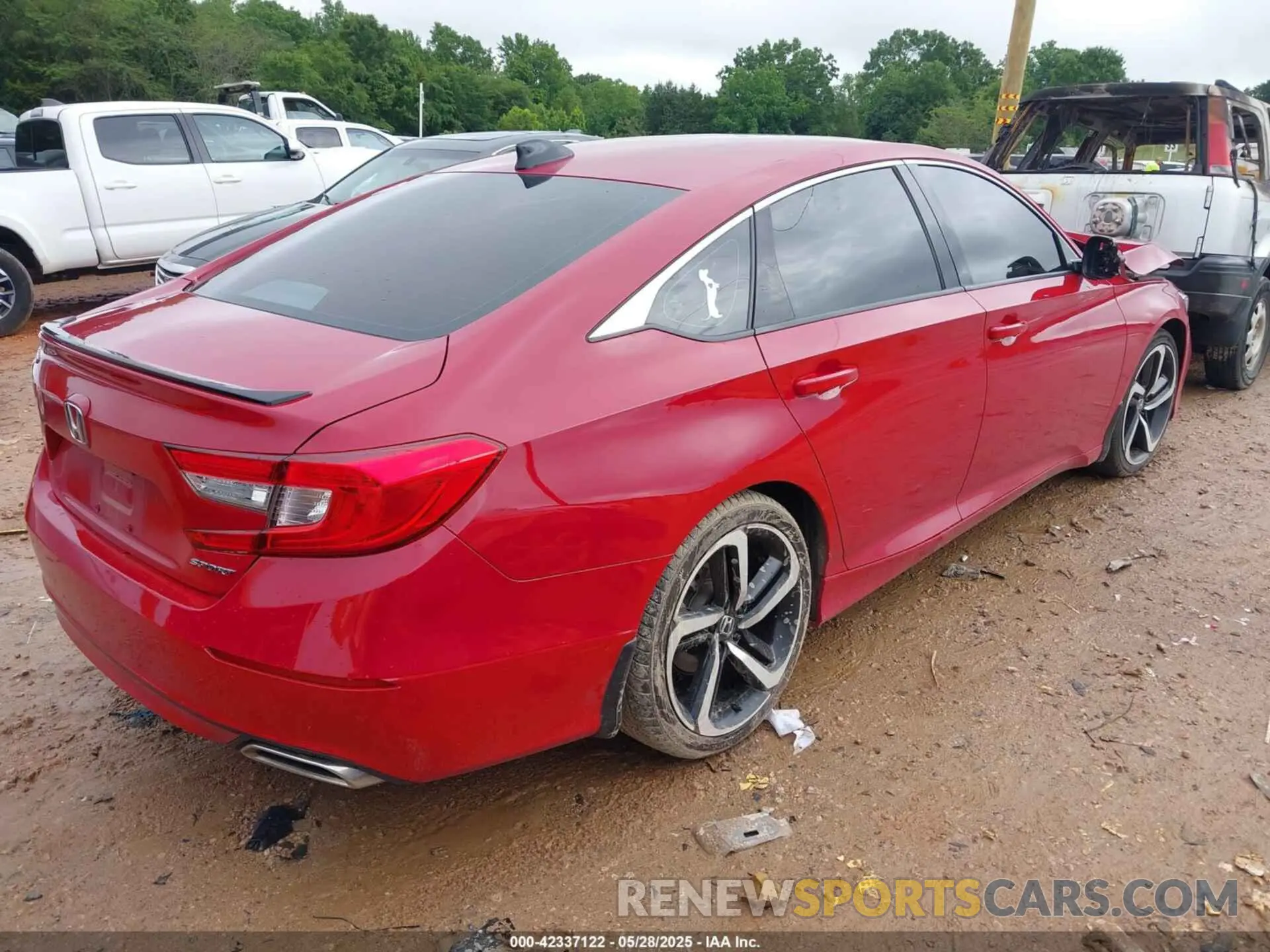 4 Photograph of a damaged car 1HGCV1F35MA061366 HONDA ACCORD 2021