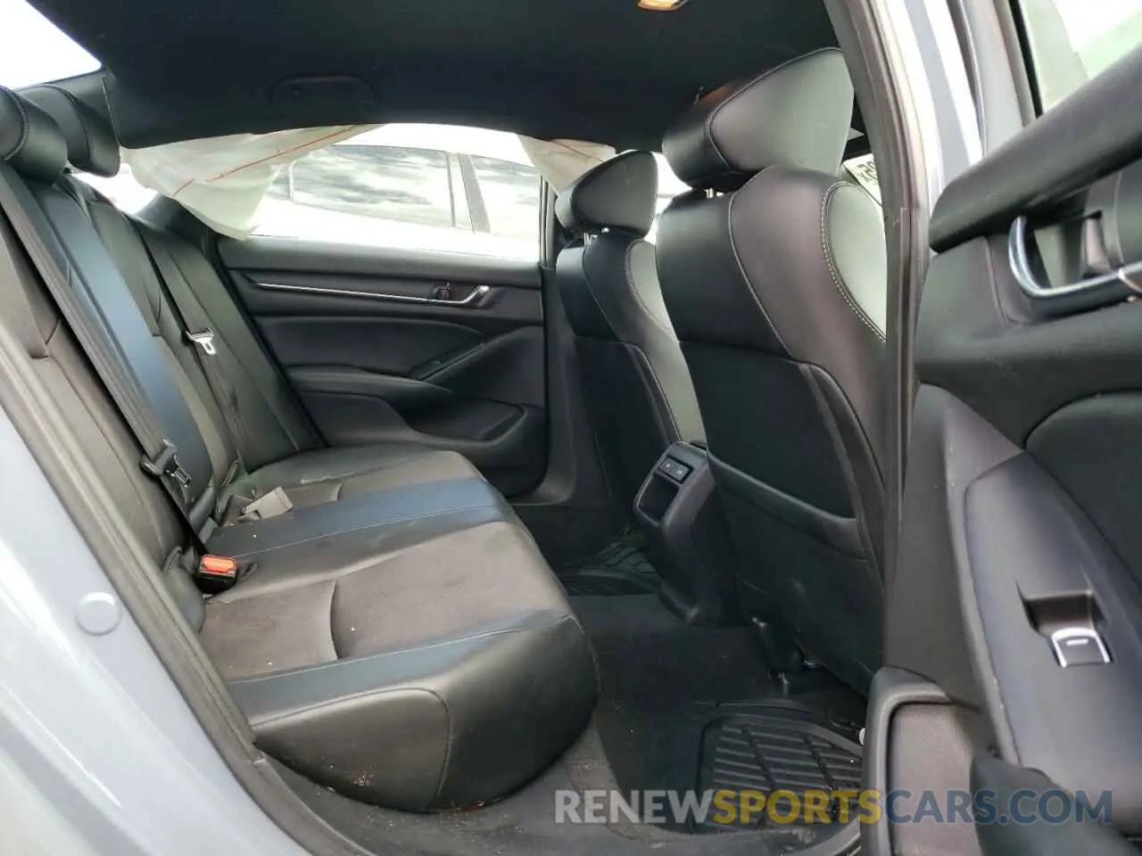 10 Photograph of a damaged car 1HGCV1F36MA082548 HONDA ACCORD 2021