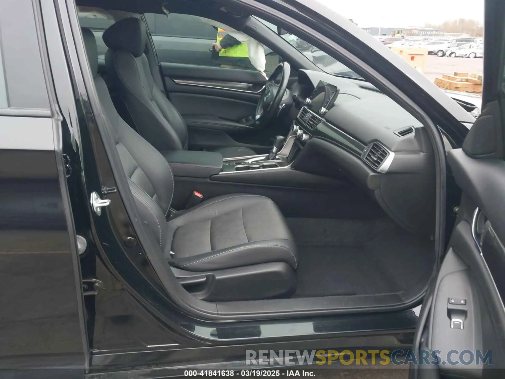 5 Photograph of a damaged car 1HGCV1F37MA032774 HONDA ACCORD 2021