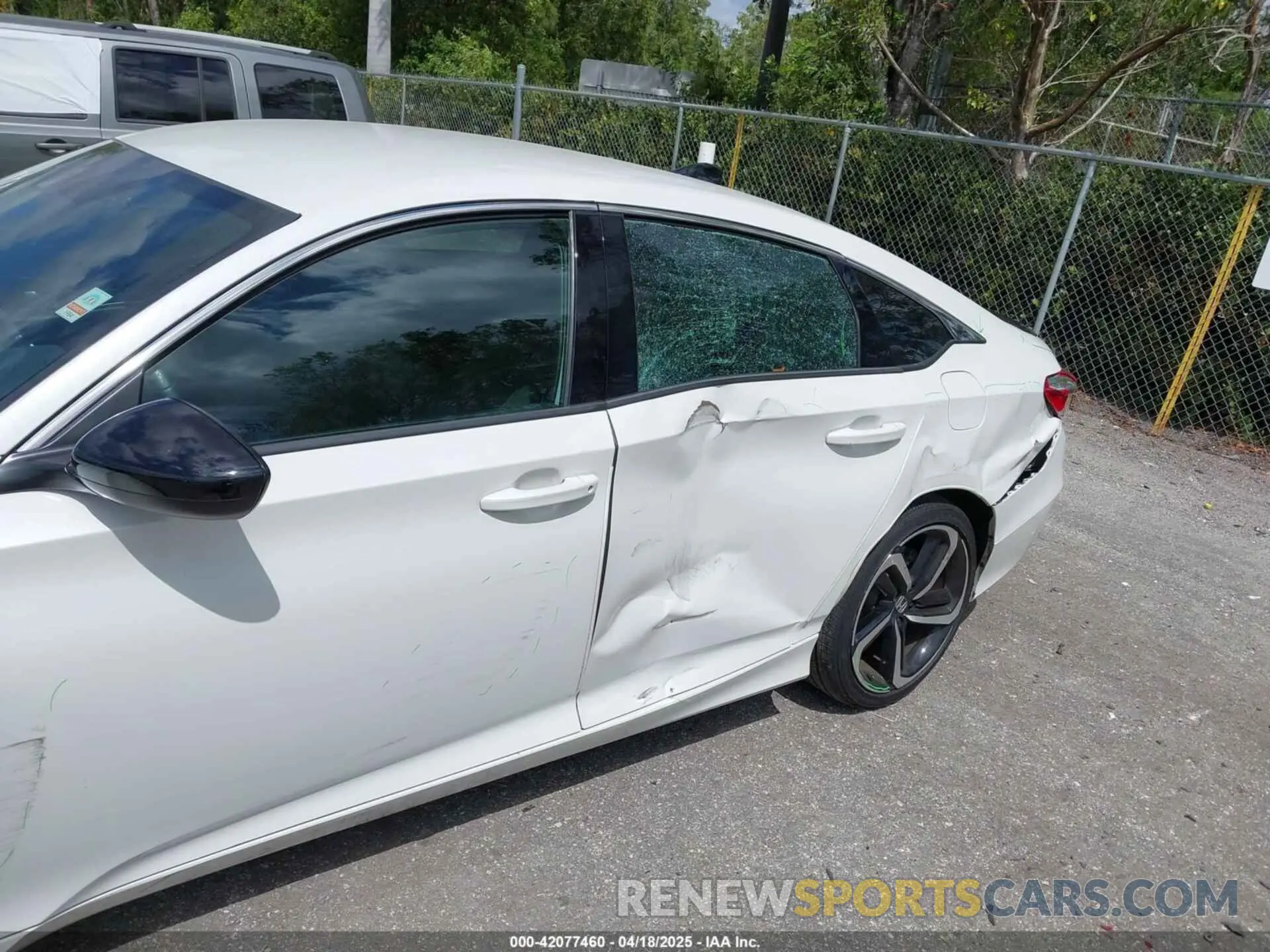 6 Photograph of a damaged car 1HGCV1F37MA039742 HONDA ACCORD 2021